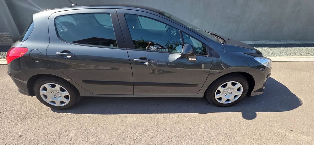 Peugeot 308 Primul proprietar.Stare excelentå.