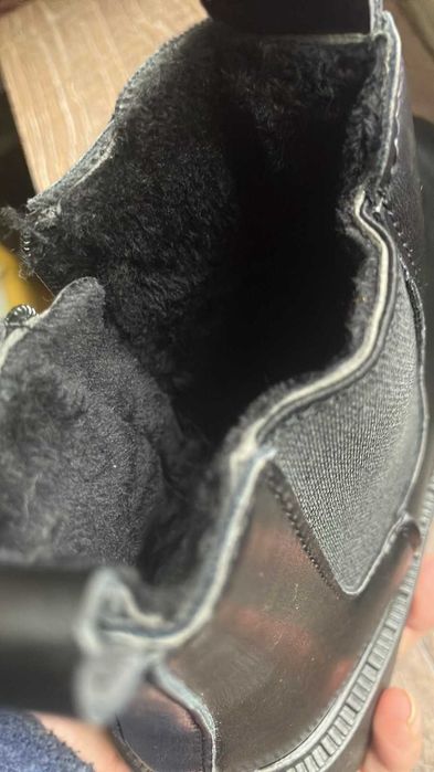 НОВО! Черни боти тип "Челси" размер 33