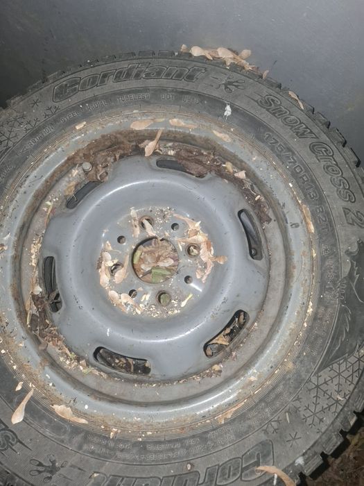 Продам шины р13 на Ваз