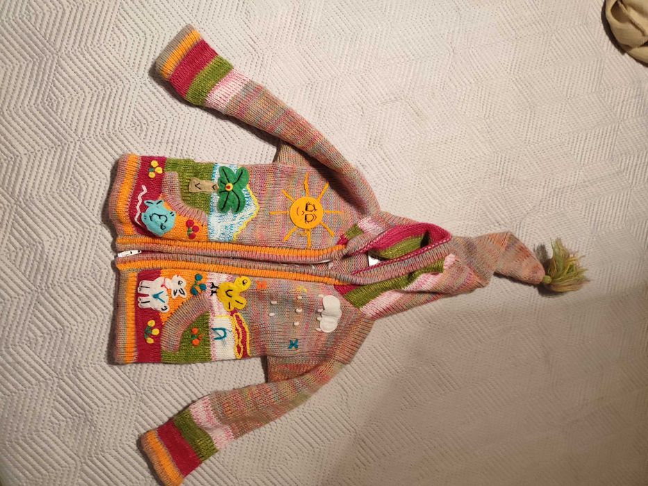 Детска жилетка - много цветна