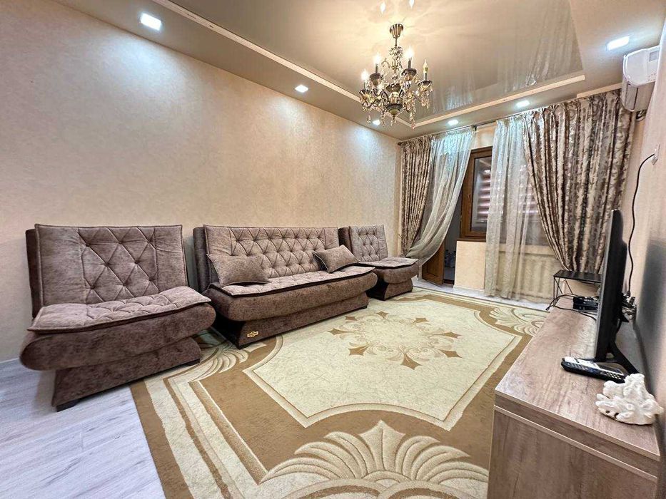 Сдам трехкомнатную квартиру на долгосрок