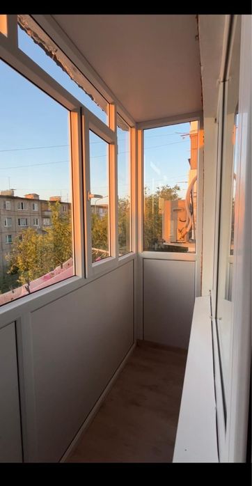 Гарышкерлер 56 2 ком 3 этаж.