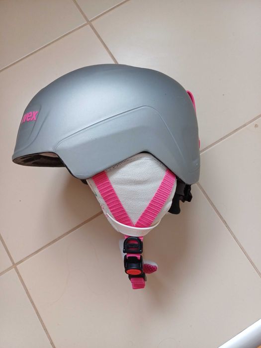 Детска каска за зимни спортове UVEX