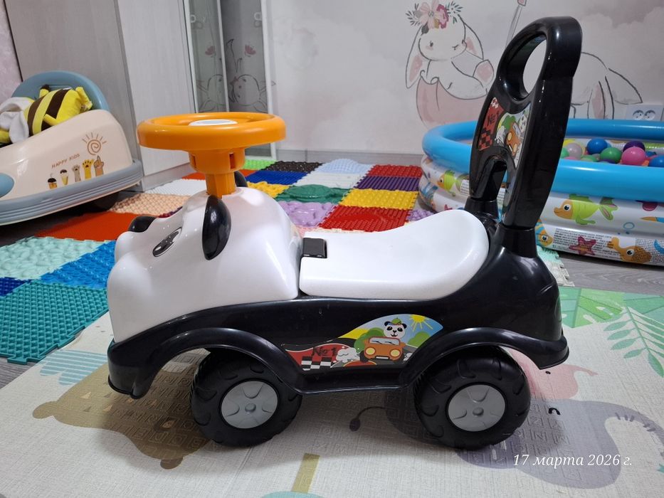 Продам машинку каталку толокар Полесье