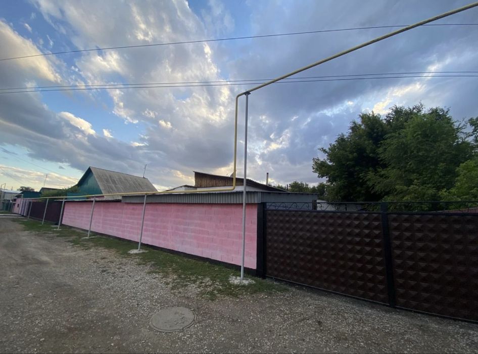 Продам дом  с большим  участком