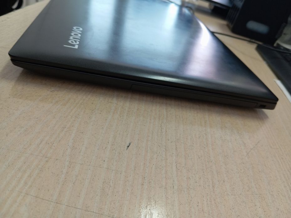 Lenovo   ноутбук