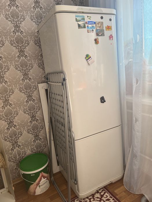 Холодильник бирюса
