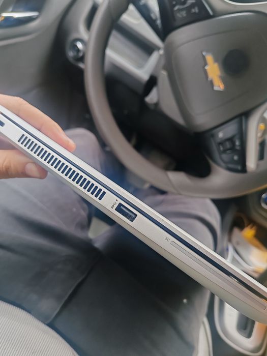 Hp elite book 850 core i7 gen8 notebook