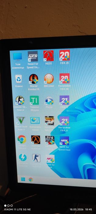 Prodavam koputar 16 gb pamet i