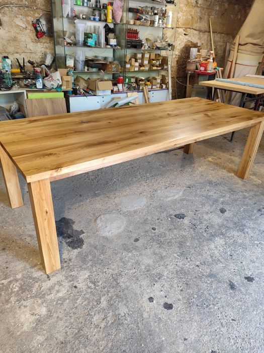 Трапезна маса изцяло от от дъб масив