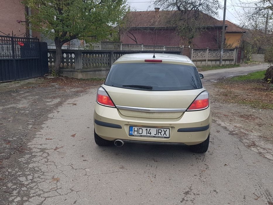 De vanzare Opel Astra H 2.0 Turbo benzina,170 CP cu buton Sport,