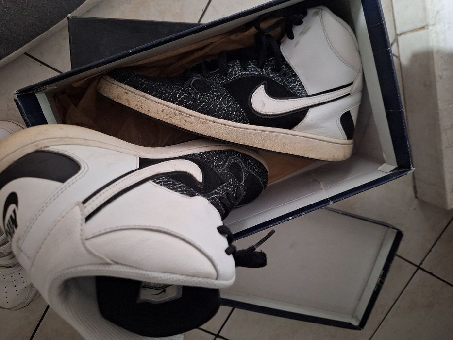 Nike  44 alb negru