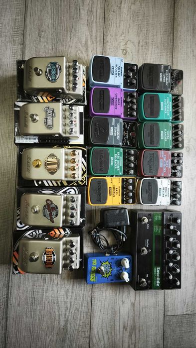 Pedala chitare electrice bass Behringer Fender VOX MXR Dunlop Blackstar