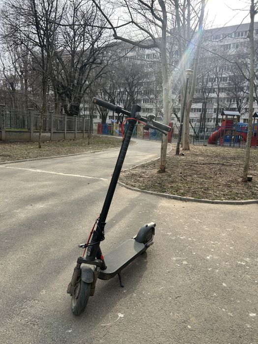 Trotinetă electrică Xiaomi Elite 2025, stare foarte bună