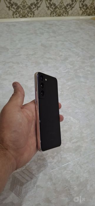 Samsung S22 8/256 gb