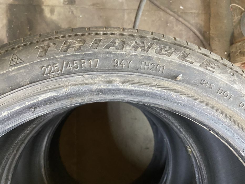 На 17 225/45  Трианжел