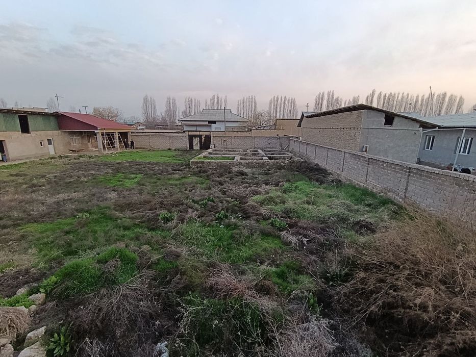 6 сотих участка сотилади