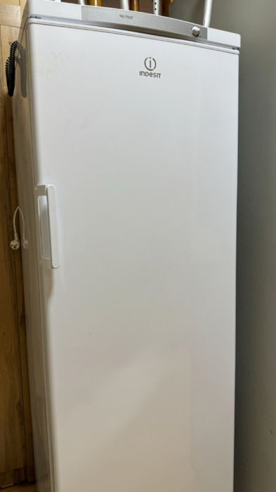 Морозильник Indesit