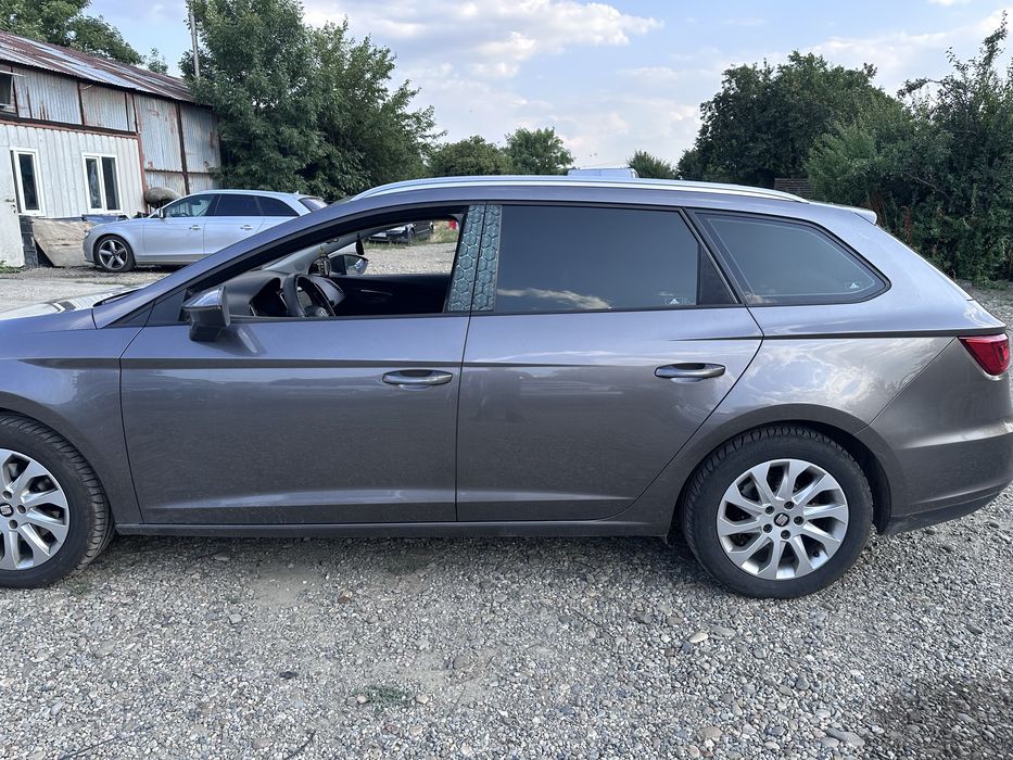 Seat Leon 2016 gri
