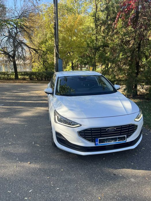 Ford focus 2022 benzina