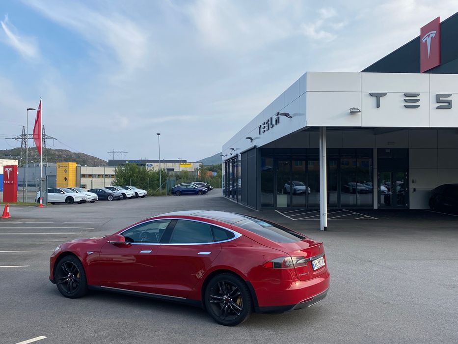 TESLA Model S 2014 — imagine 5
