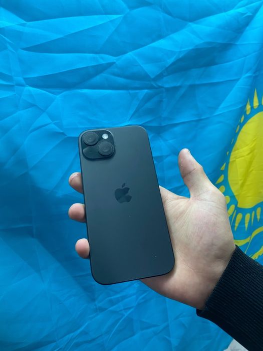 Продам айфон 15 новый