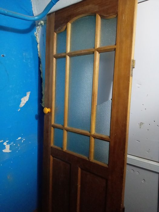 Двери деревянные