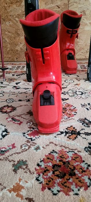 Vand set ski ! Detalii in descriere.