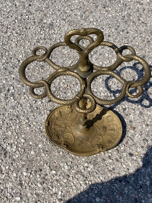 Suport de umbrele in bronz