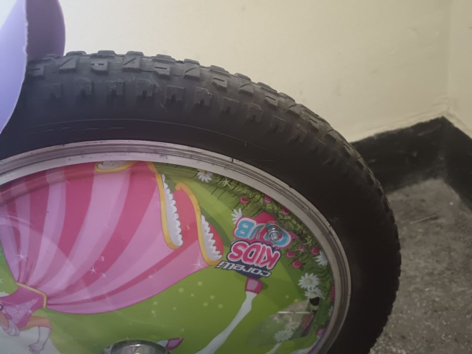 Детски велосипед (колело) за момиче 16'' с помощни
