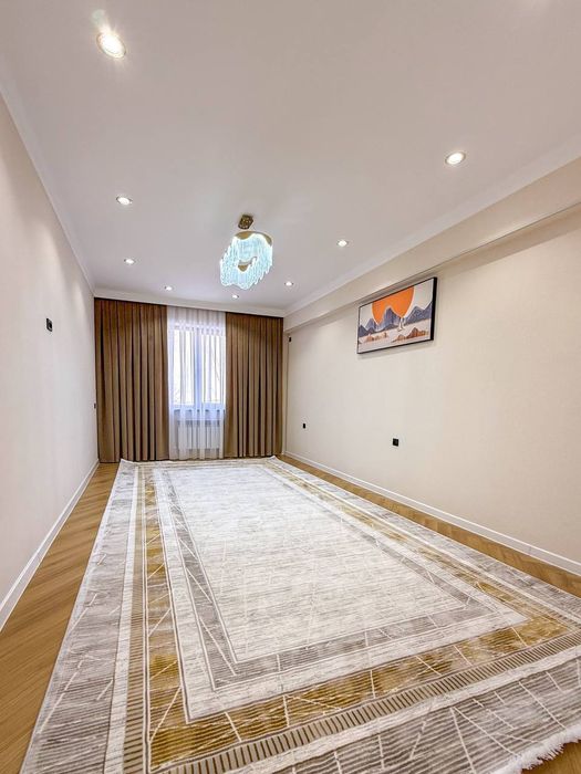 Мирзо-Улугбекский район БУЗ-2 квартира 4х комнатная с обстановкой 93м²