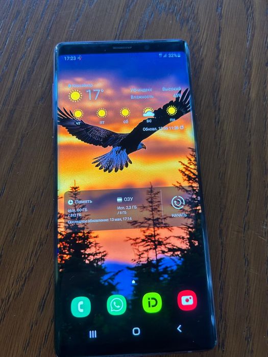 Прадается samsung note 10