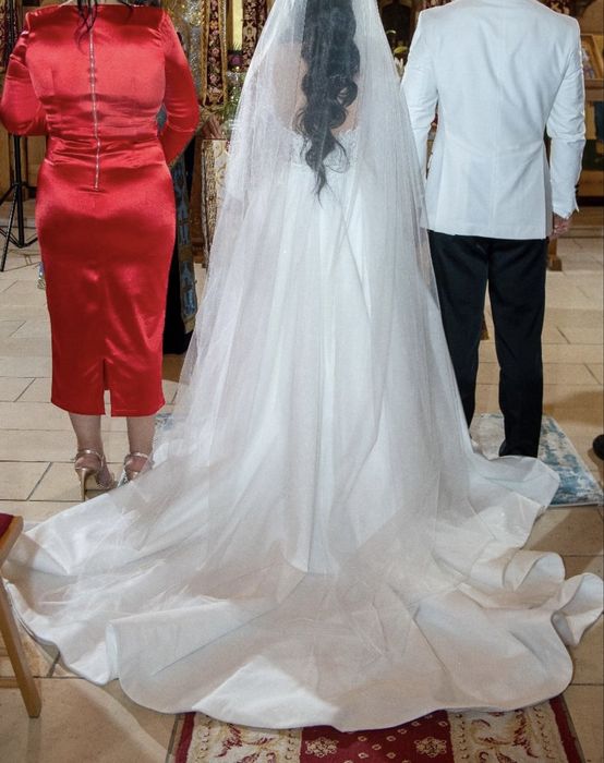 Rochie de mireasa IVY-iris bridal facuta le comanda atelier brillante