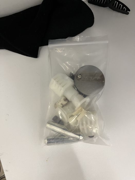 Продам подвесной унитаз б/у для инсталяции