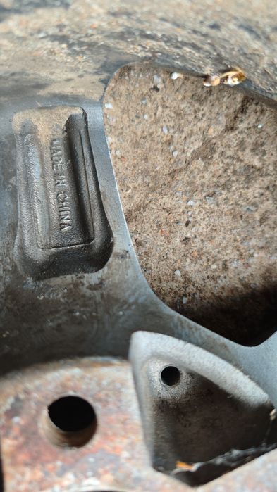 Продам диски на 5 креплений на 15