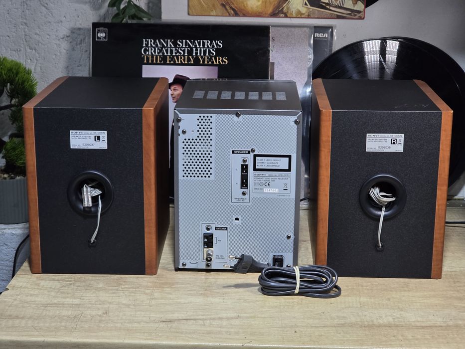 Sistem audio SONY cmt-cpz2, combina ,cd-player mp3, casetofon ,radio,