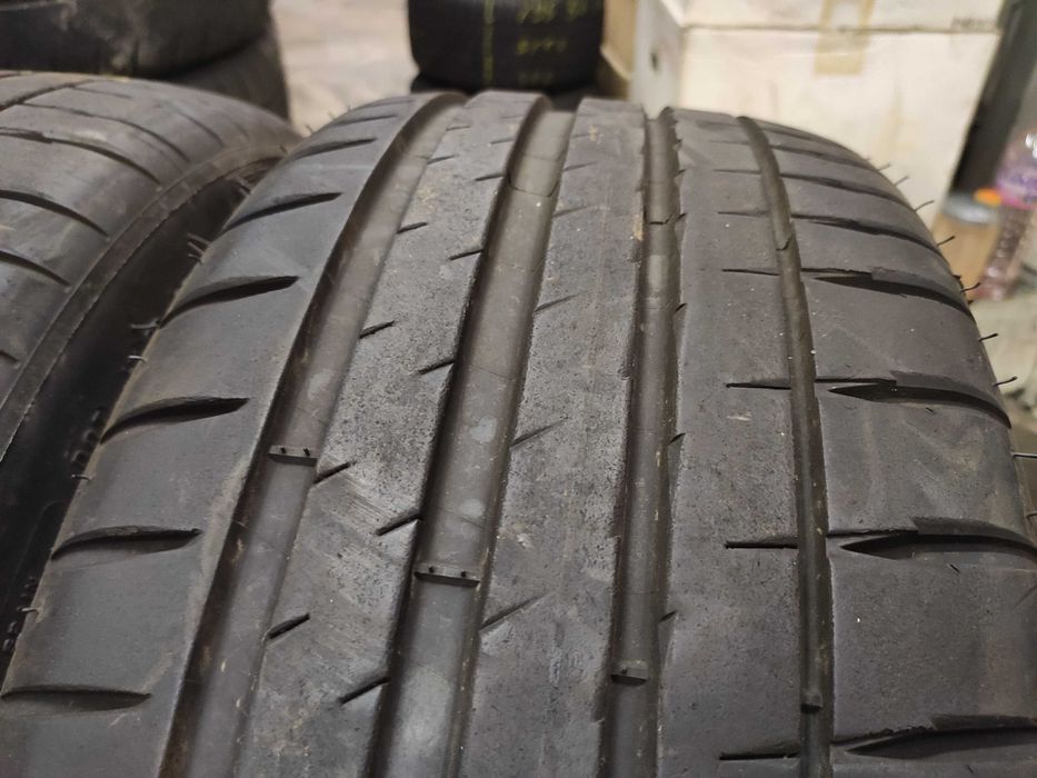 2бр Летни гуми 225 40 18 - Michelin