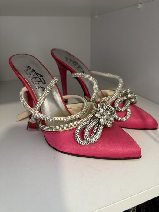 Официални токчета