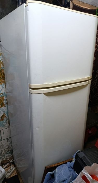 Продам холодильник