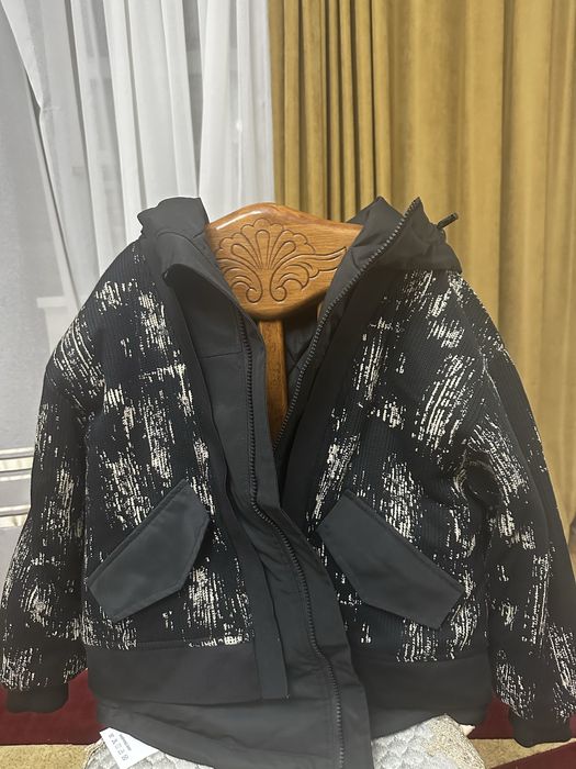Продаю детские куртки