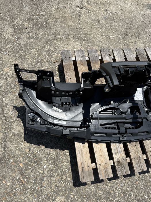 Арматурно табло за audi A8 D4 черно с airbag