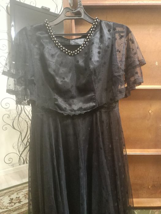 Продам нарядное платье