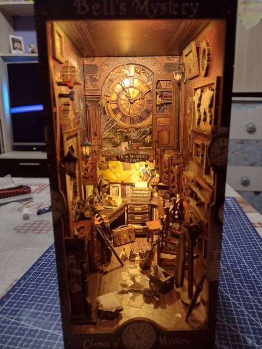 Book Nook книгоразделител