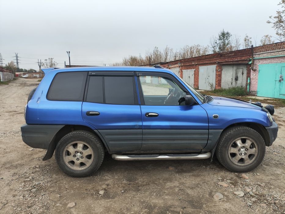 Toyota Rav4 1995год.