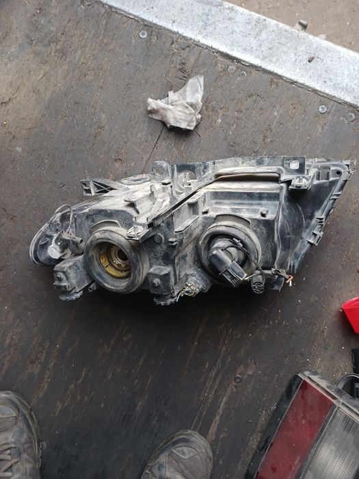 Фара БМВ Е39 в оригинале