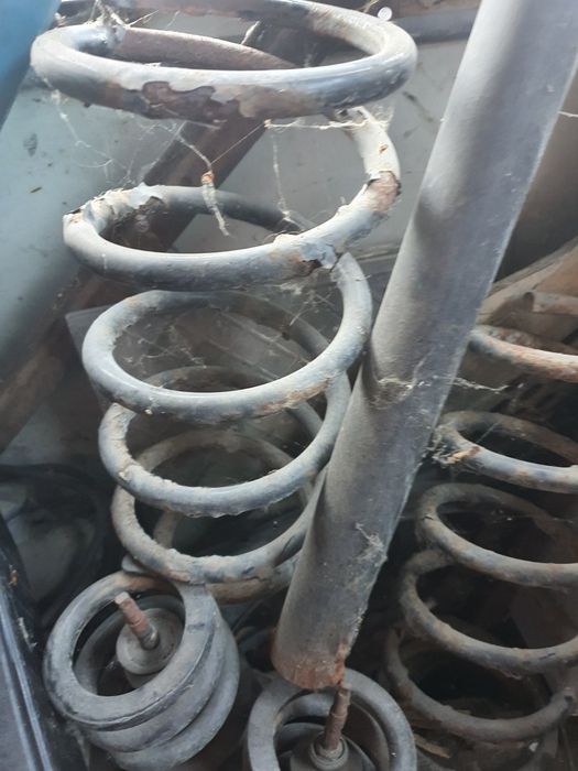 Пружини и амортисьори за Тойота Ленд Крузер J120