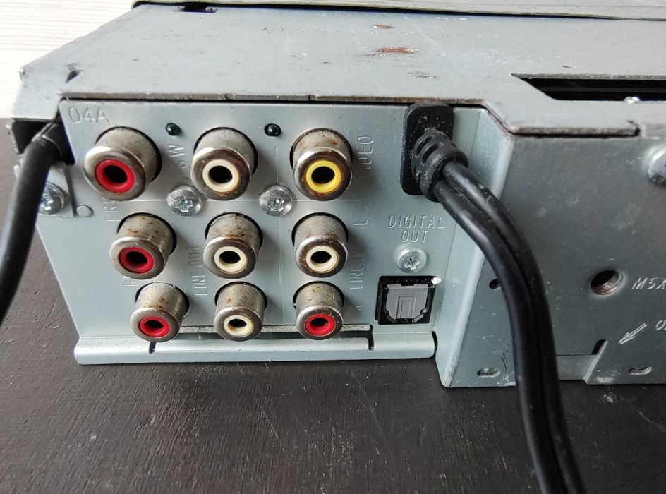 Висок клас JVC KD-DV7402