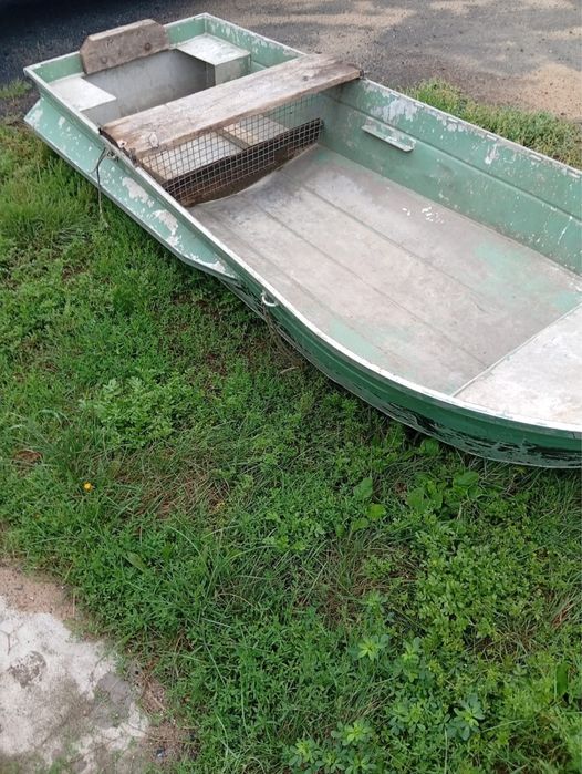 Продам лодку алюминьевую