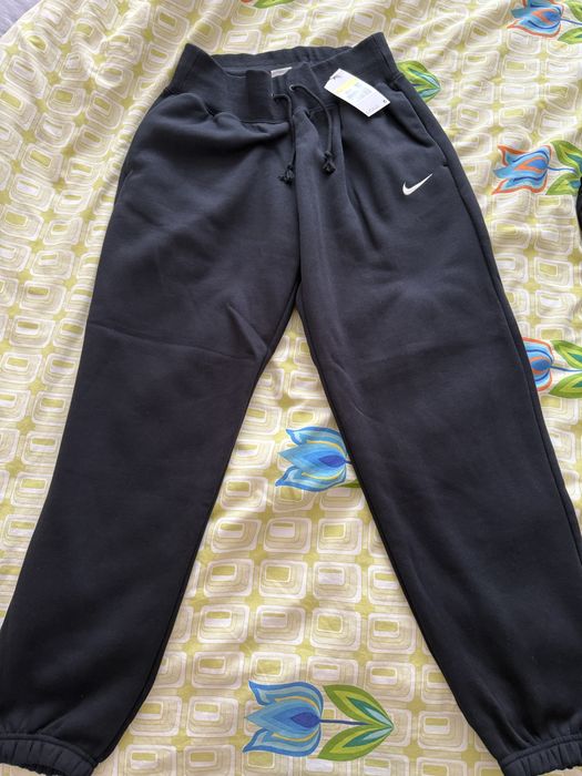 Дамско спортно долнище на Nike