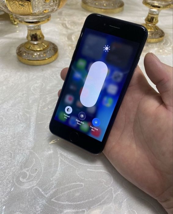 Iphone Se 128gb idealniy sotiladi holati bomba